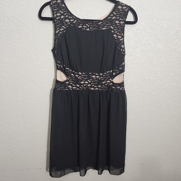 Sweet Storm Dress Womens Large Black Nude Lace Cutout Sleeveless whimsigoth - Picture 1 of 10
